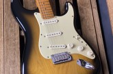 Fender 2006 American Deluxe V Neck Two Tone Sunburst-15.jpg